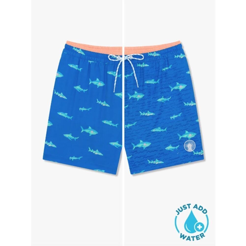 Chubbies The Secret Tides Youth Magic Classic Mesh Lined Swim Trunks Sharks XL
